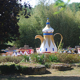 Les tasses au parc d'attraction Le PAL