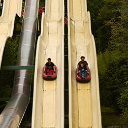 Le Rapido au parc de loisirs Le PAL en Auvergne-Rhône-Alpes